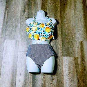 NWT Two Piece Swim Suit | Reversible Bottoms | 1X